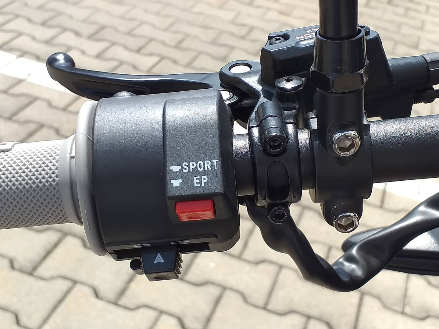 Sur - Ron Light Bee L1x – Obrázok 10