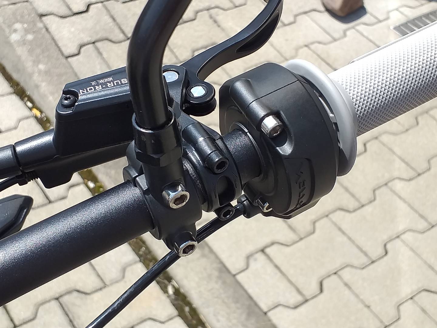 Sur - Ron Light Bee L1x – Obrázok 9