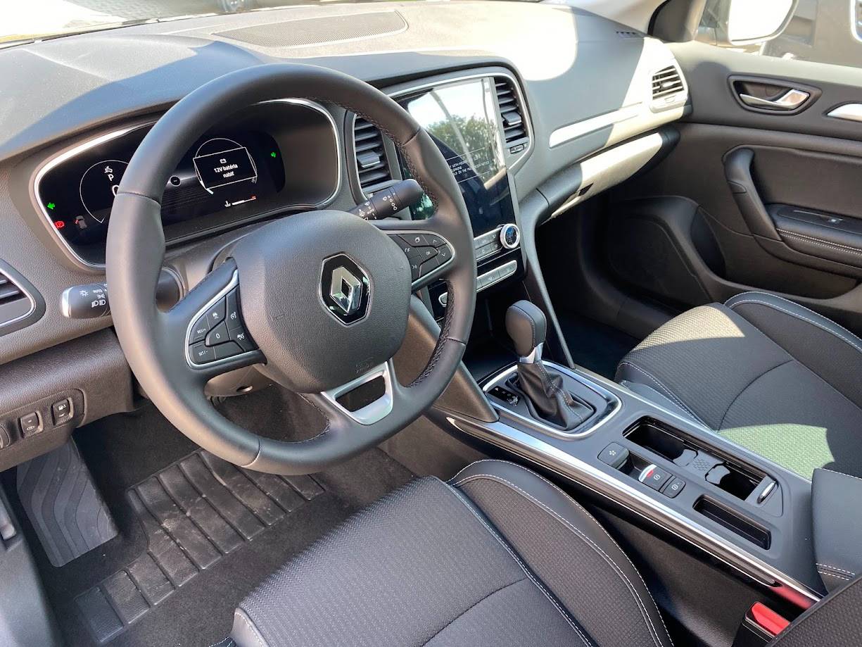Renault Mégane GrandCoupé techno TCe 140 EDC – Obrázok 11