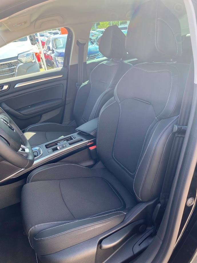 Renault Mégane GrandCoupé techno TCe 140 EDC – Obrázok 15