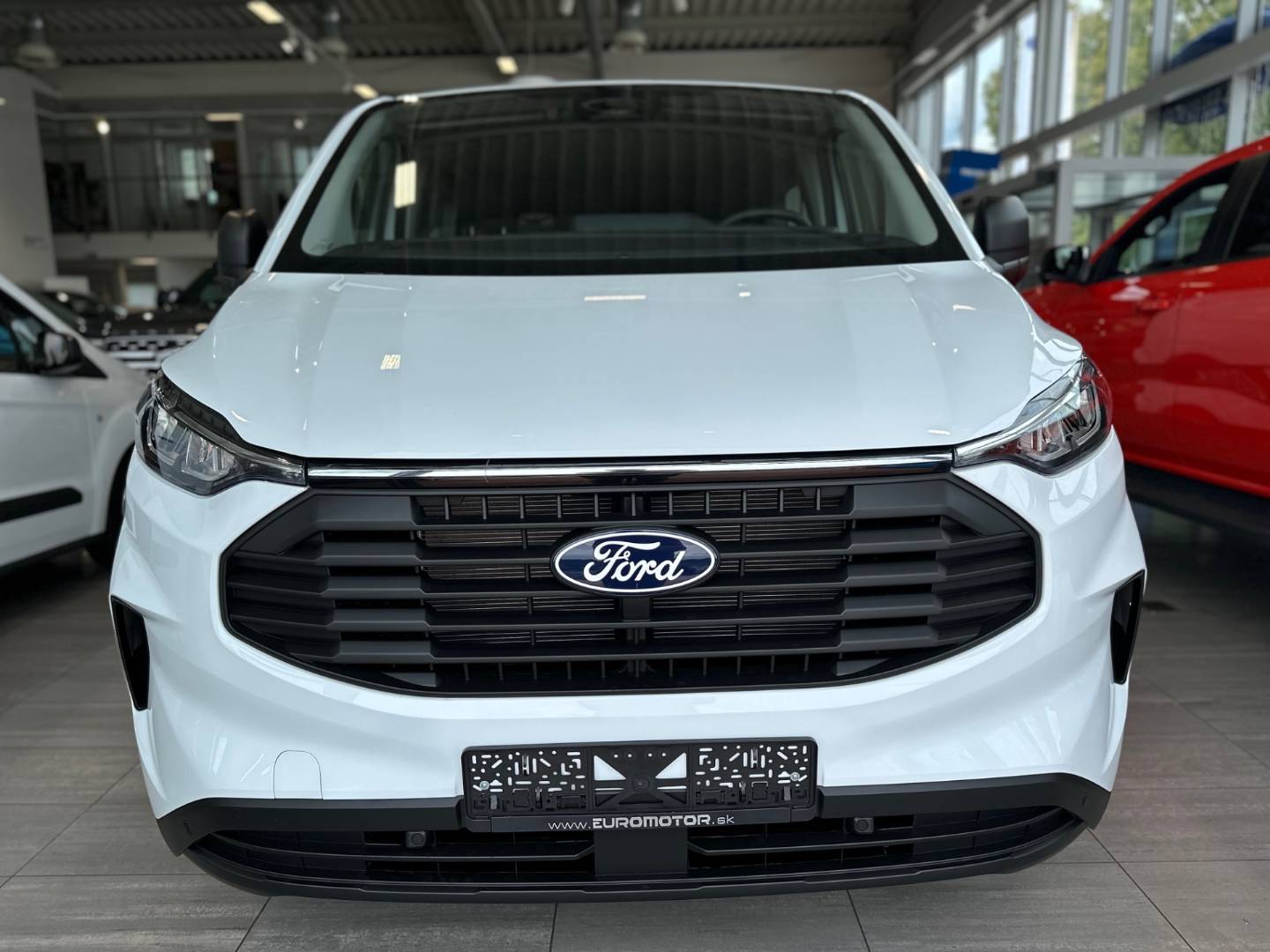 Ford Transit Custom 2.0 TDCi EcoBlue Trend L2H1 T320 – Obrázok 2