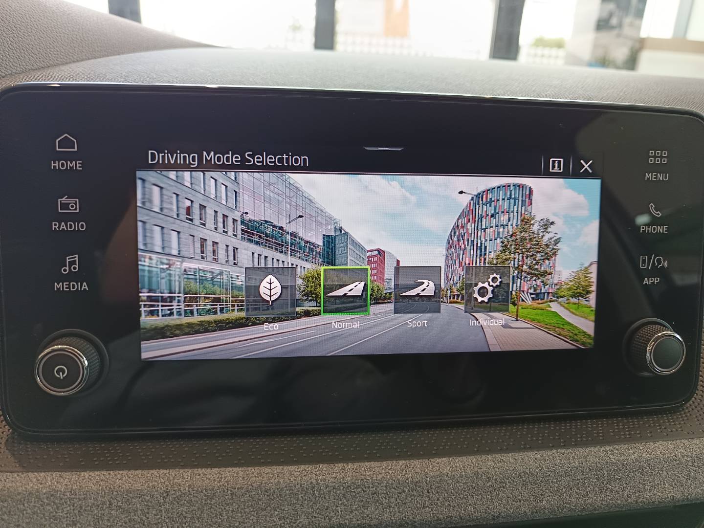 Škoda Scala 1.0 TSI Drive Plus – Obrázok 10