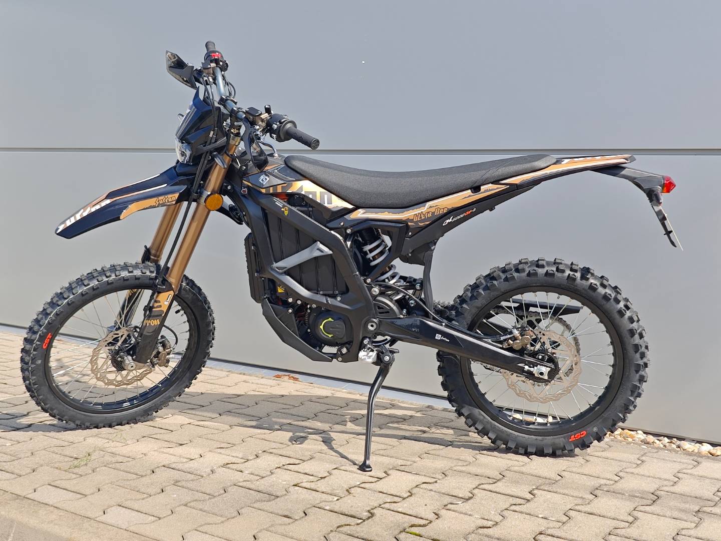 Sur - Ron Ultra Bee HP – Obrázok 4