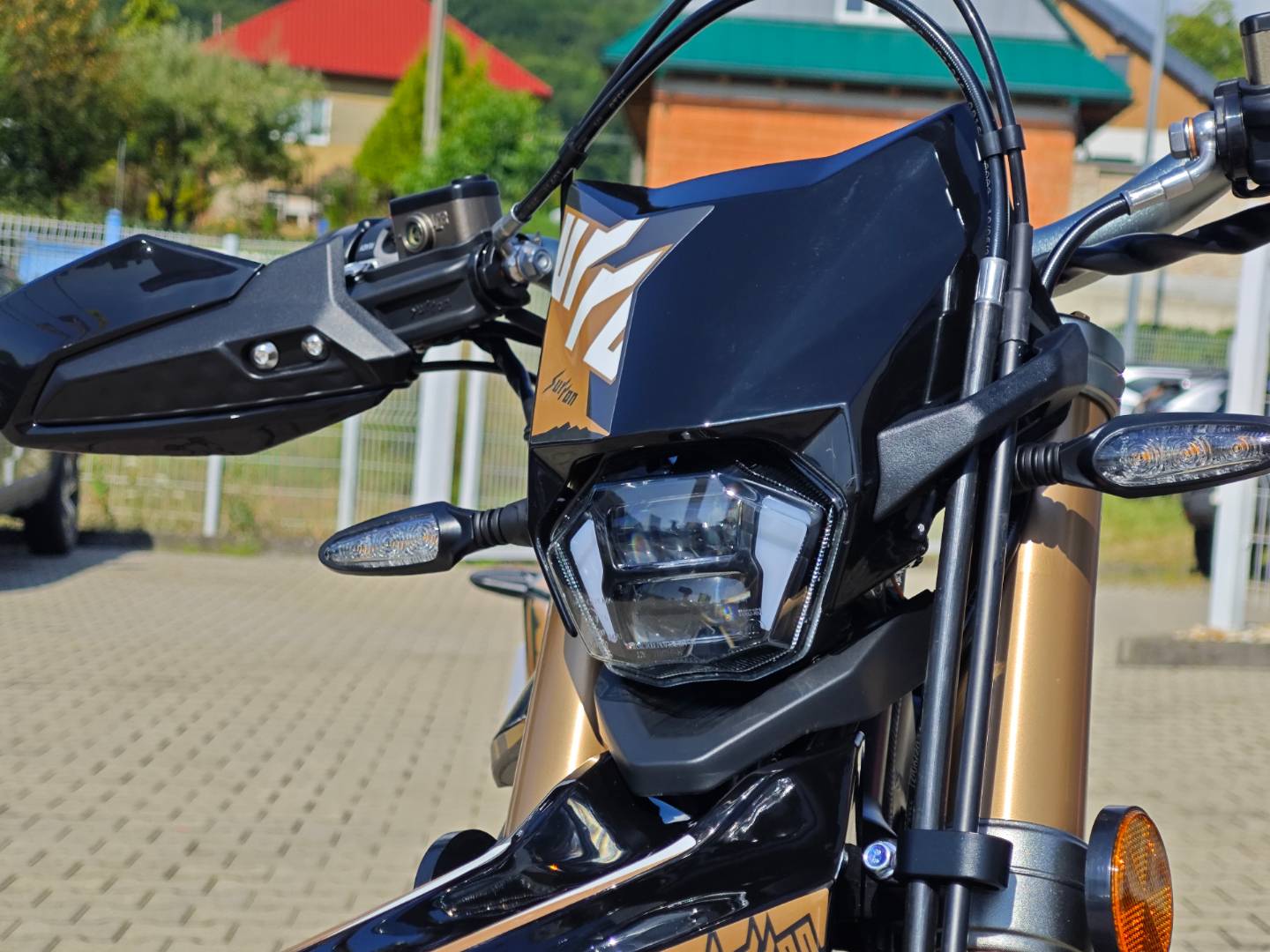 Sur - Ron Ultra Bee HP – Obrázok 5