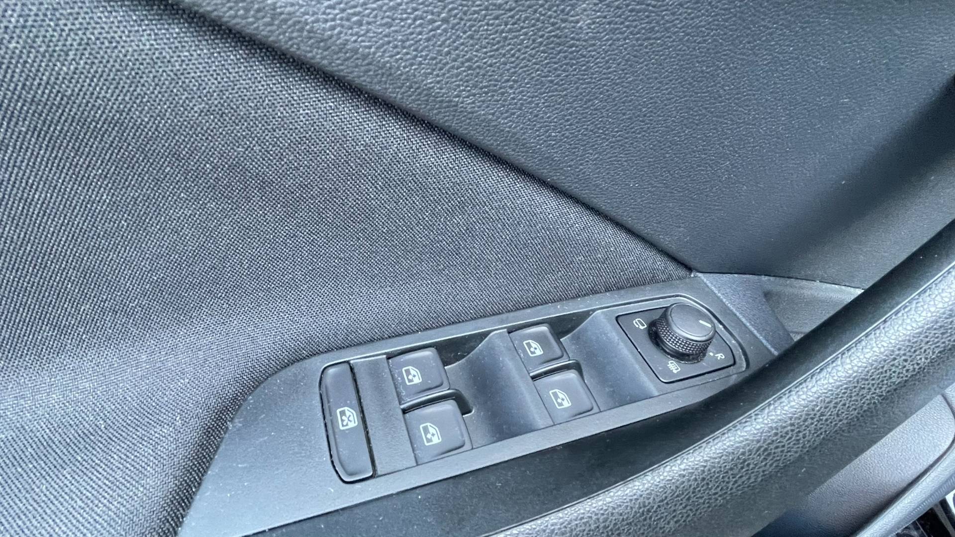 Škoda Kamiq 1,5 TSI DSG, Kamera – Obrázok 17