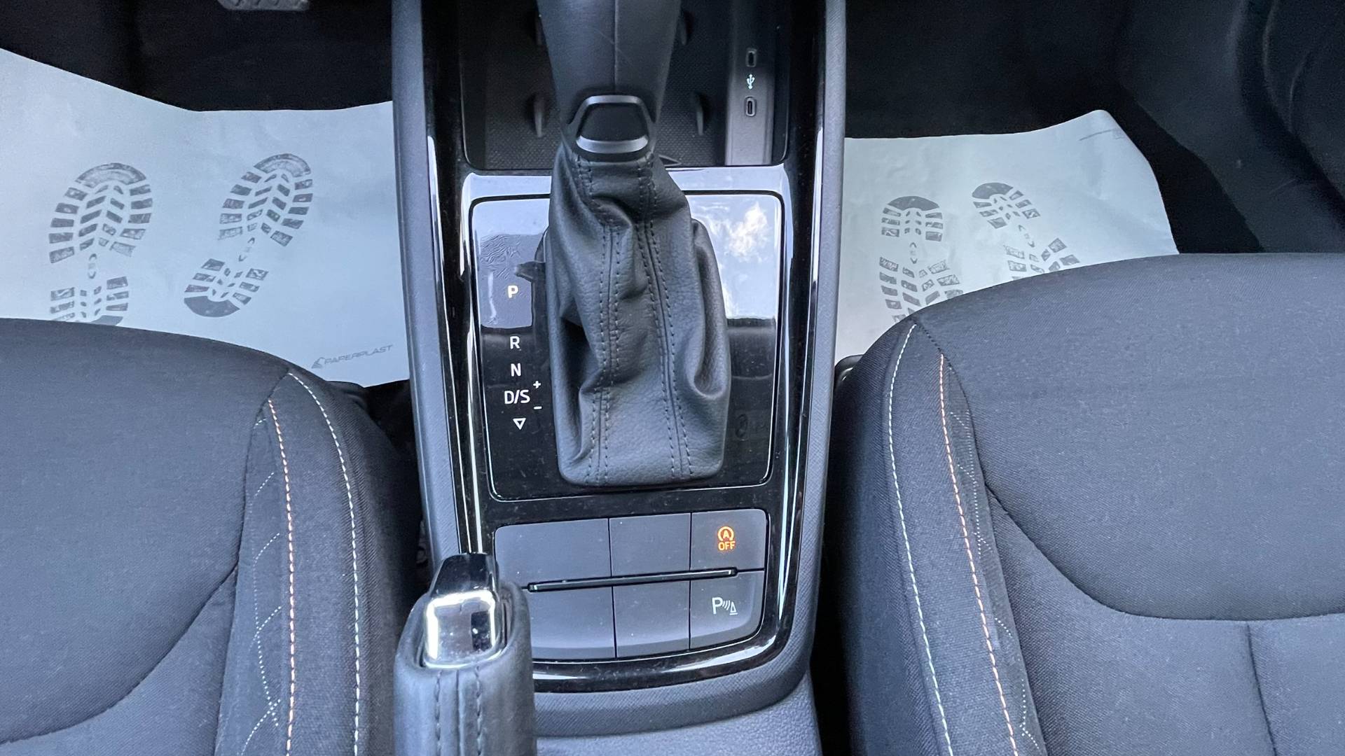 Škoda Kamiq 1,5 TSI DSG, Kamera – Obrázok 19