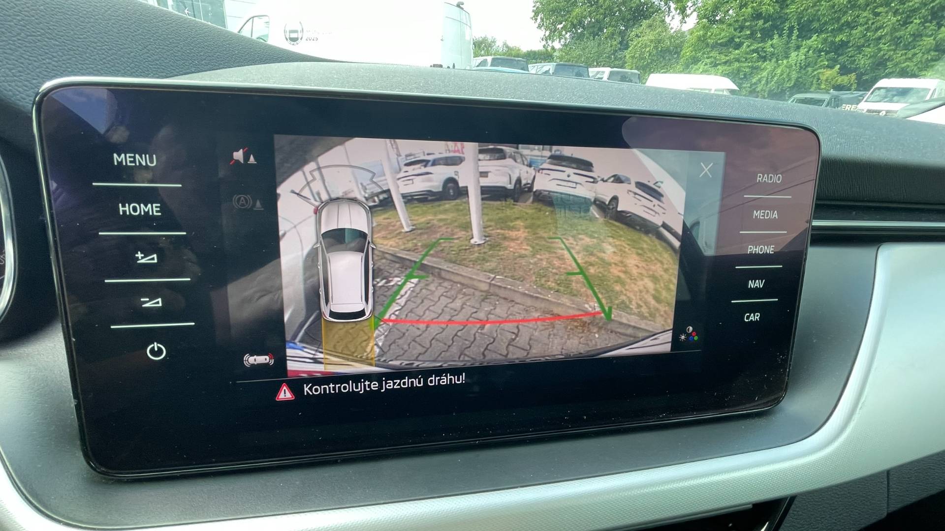 Škoda Kamiq 1,5 TSI DSG, Kamera – Obrázok 24
