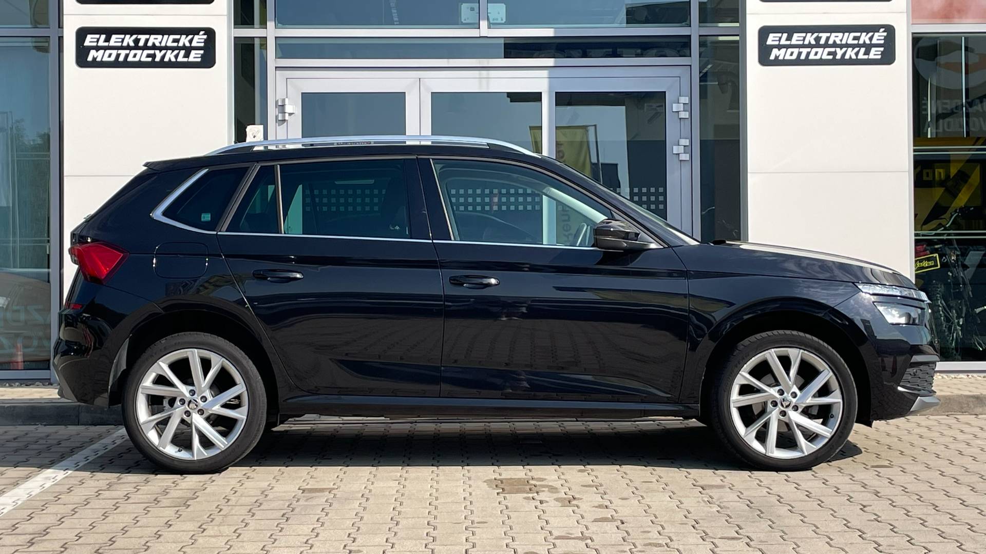 Škoda Kamiq 1,5 TSI DSG, Kamera – Obrázok 7