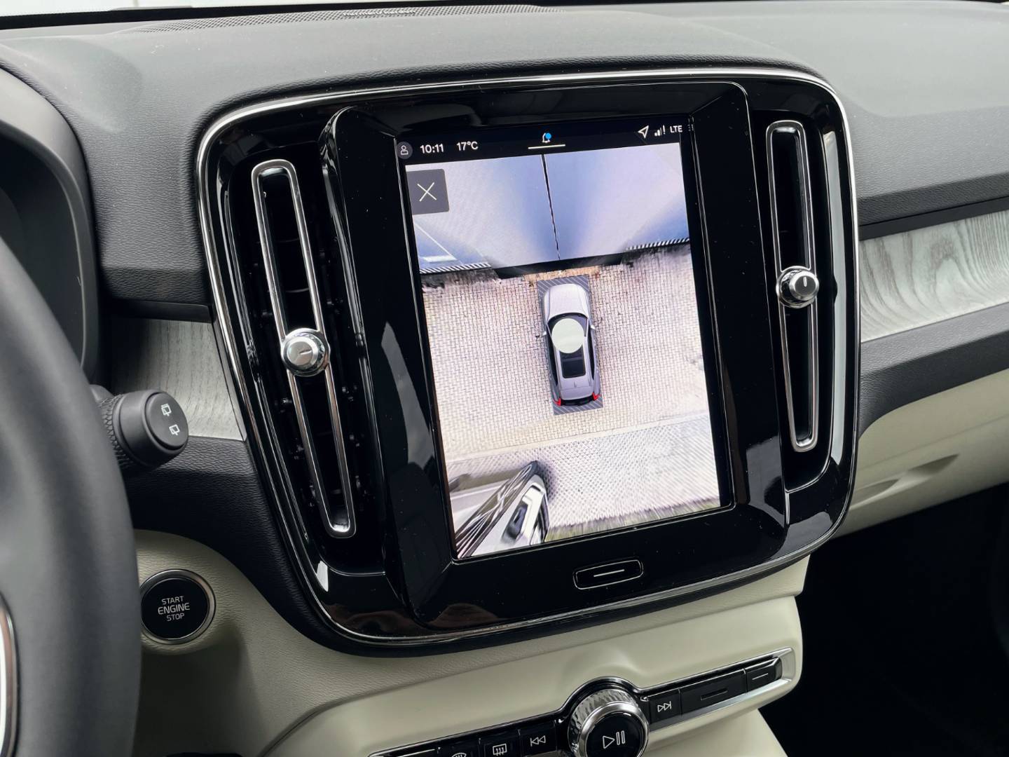 Volvo XC40 2.0 SOV B3 mHEV Plus A/T sov – Obrázok 8