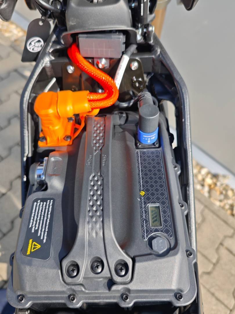 Sur - Ron Ultra Bee T – Obrázok 12