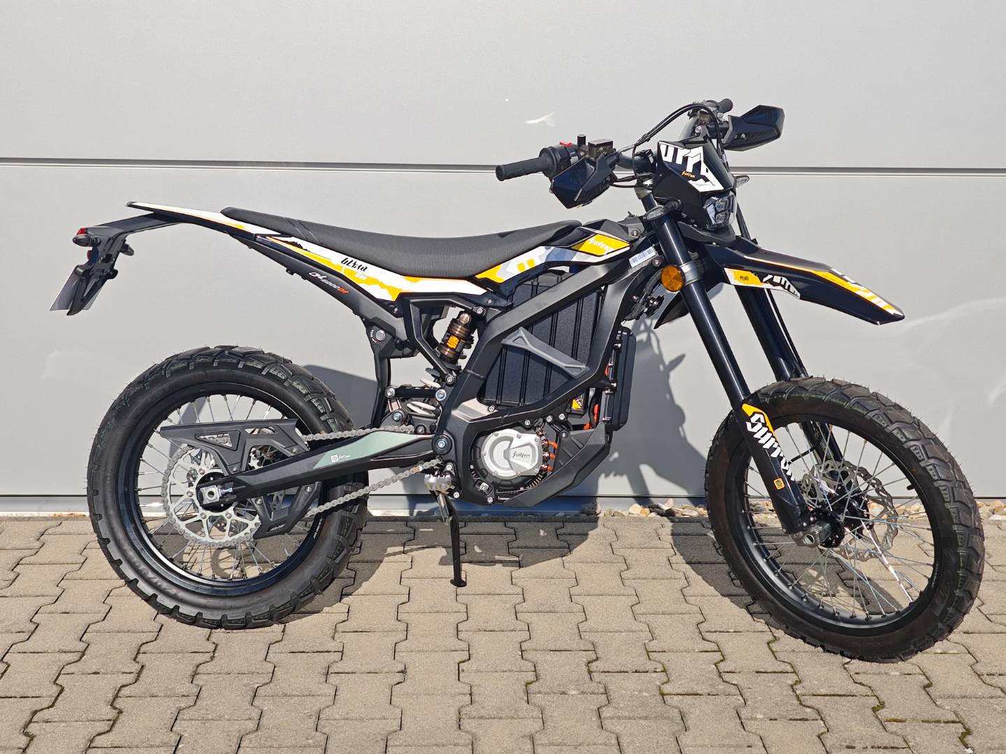 Sur - Ron Ultra Bee R – Obrázok 6
