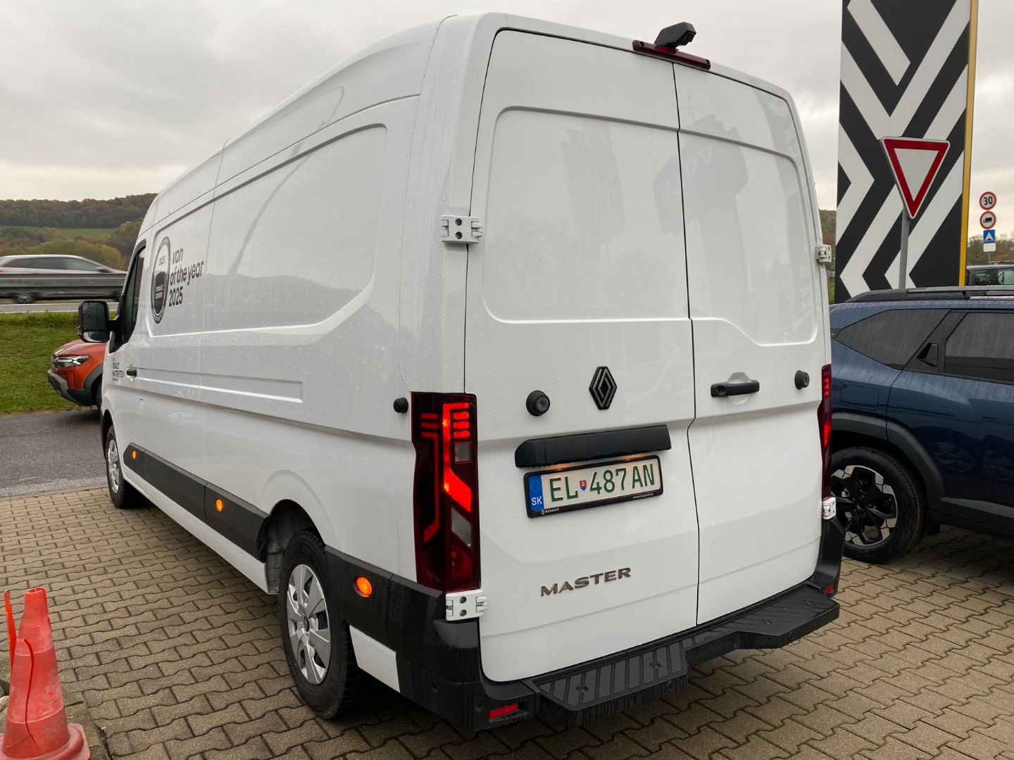 Renault Master Van E-TECH EXTRA L3H2P3 EV87 140k – Obrázok 8