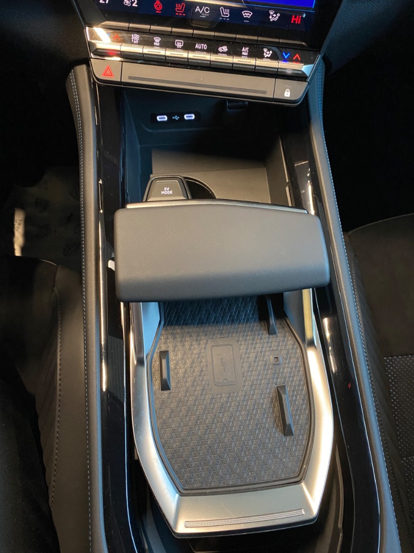 Renault Rafale E-TECH HYBRID esprit Alpine E-Tech 4x4 300 k – Obrázok 14