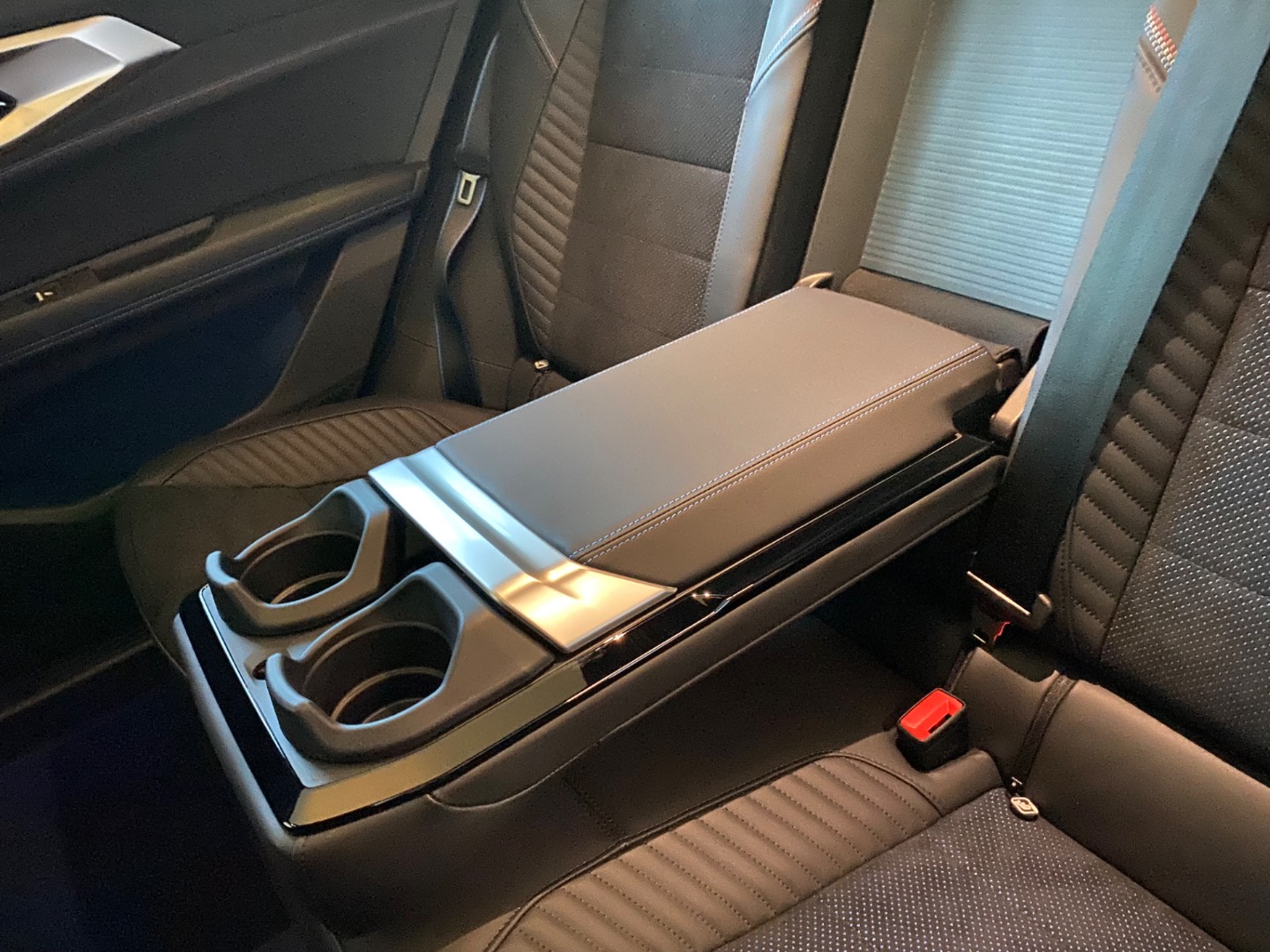 Renault Rafale E-TECH HYBRID esprit Alpine E-Tech 4x4 300 k – Obrázok 8