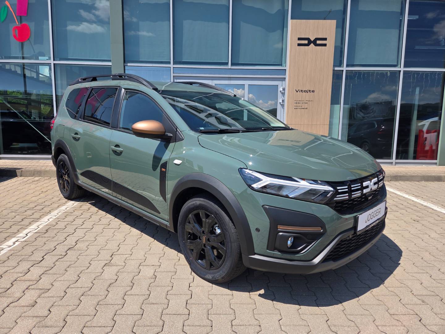 Dacia Jogger 1.0 TCe 110k Extreme 7 miest – Obrázok 2