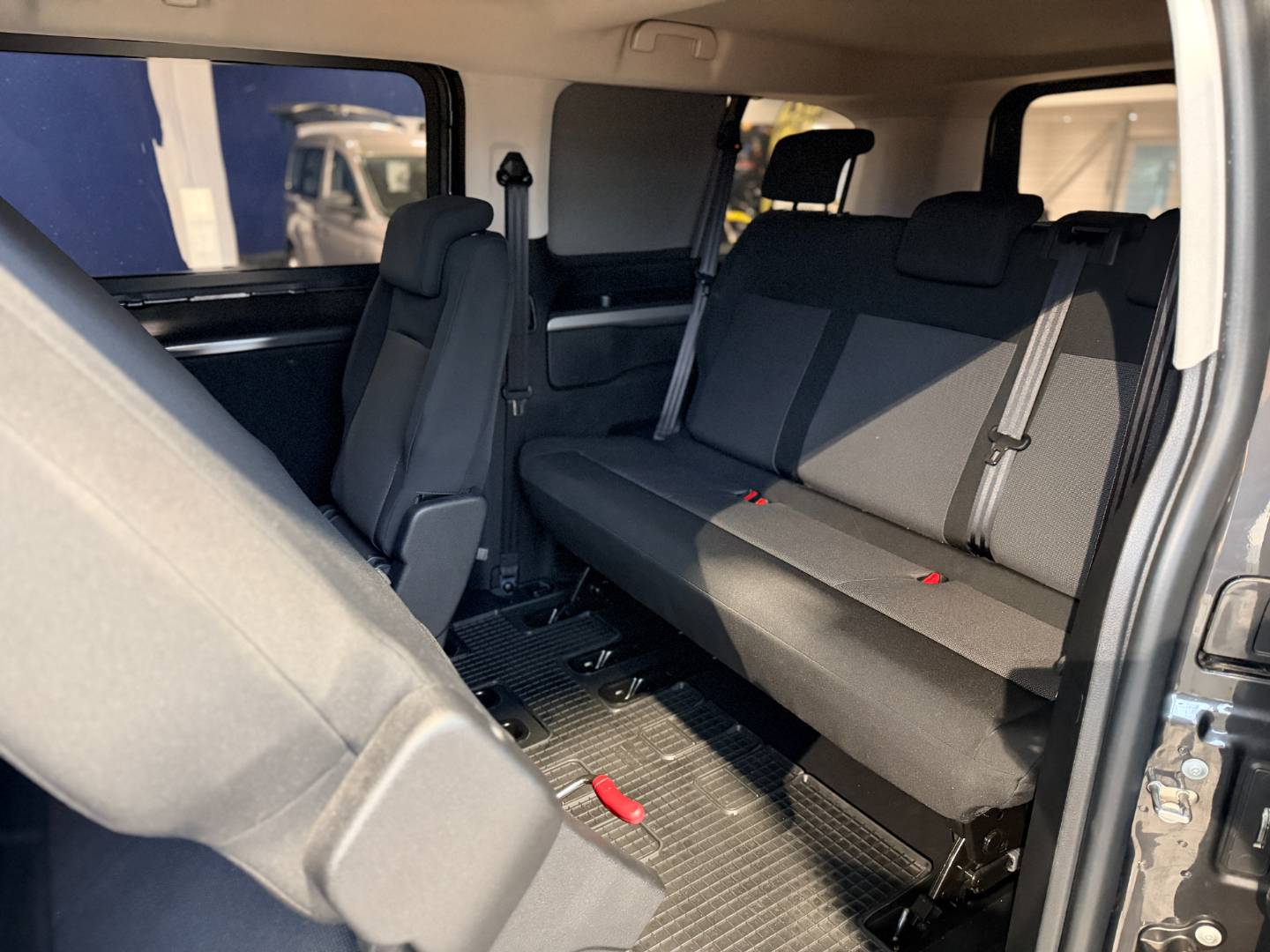 Citroën Jumpy 2.0 BlueHDi 180 S&S L3 A/T – Obrázok 10