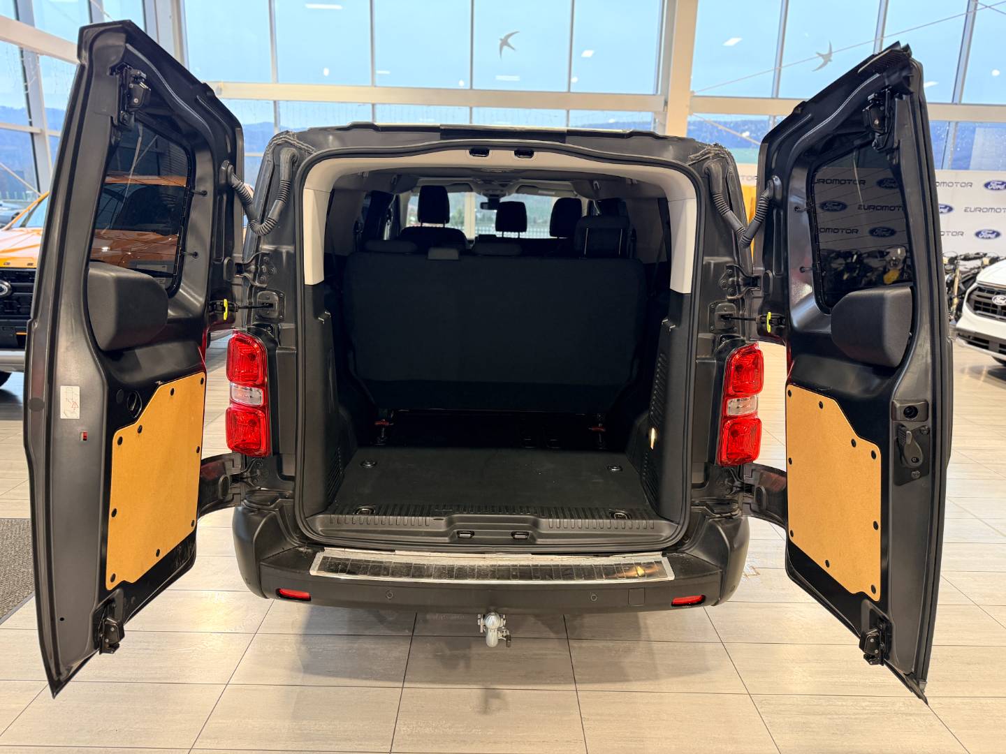 Citroën Jumpy 2.0 BlueHDi 180 S&S L3 A/T – Obrázok 13