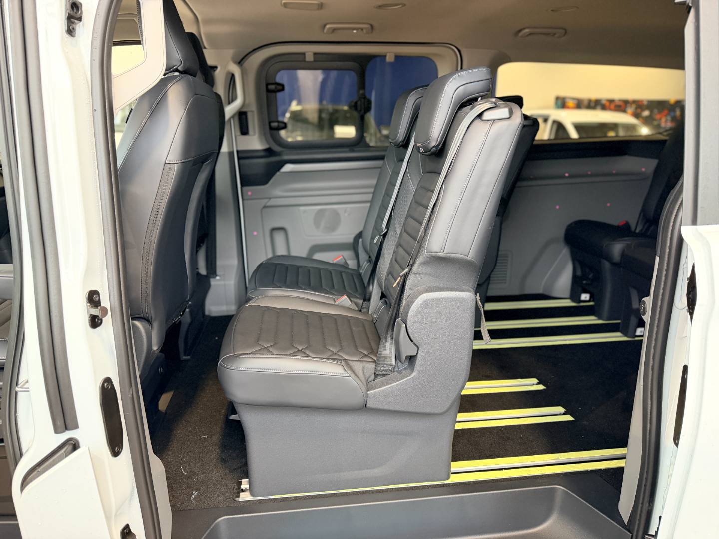 Ford Tourneo Custom 2.0 TDCi EcoBlue Titanium L2 A/T AWD – Obrázok 11