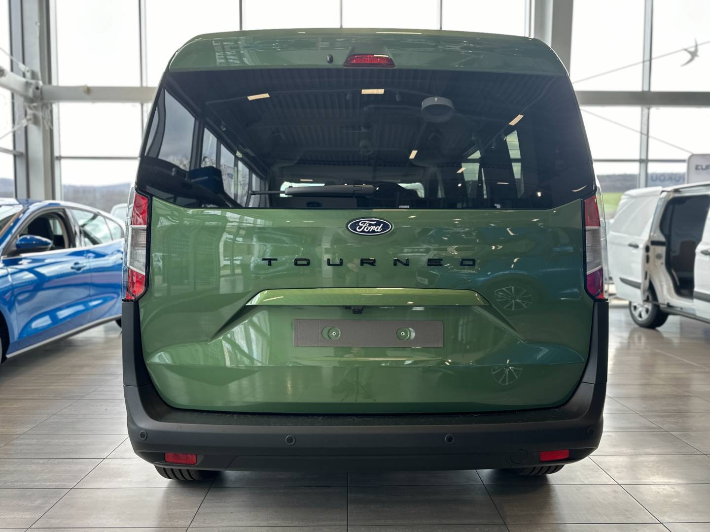 Ford Tourneo Courier 1.0 EcoBoost 125k A7 (92kW) – Obrázok 5