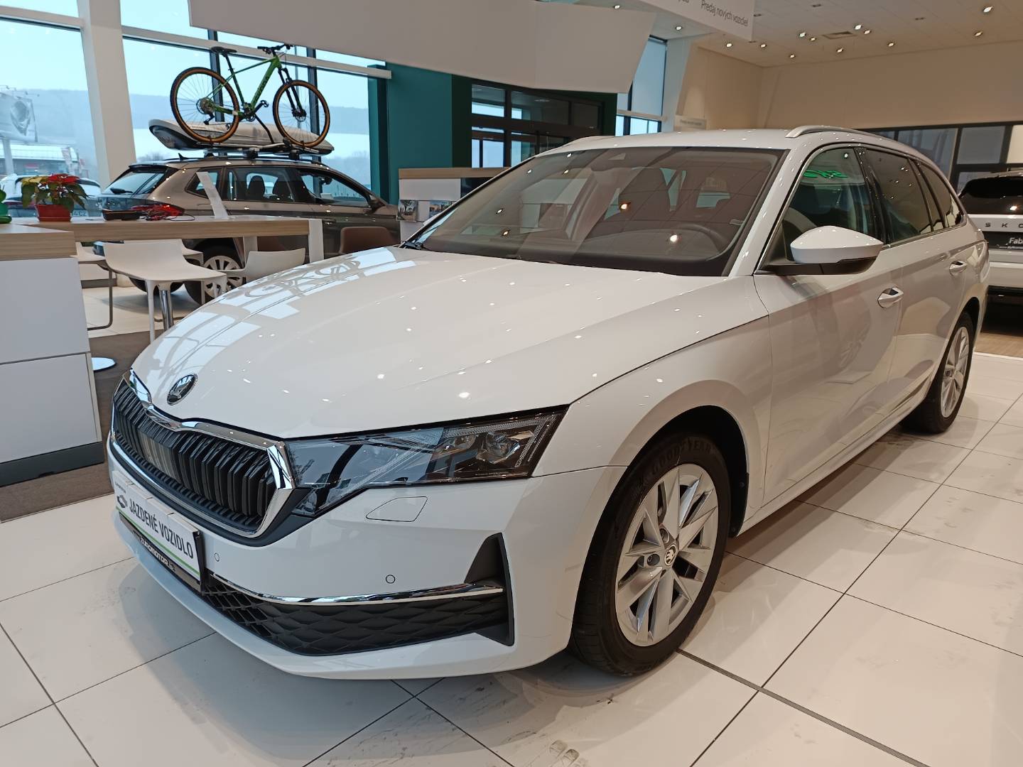 Škoda Octavia Combi Top Selection 2,0 TDI 110 KW DSG – Obrázok 2