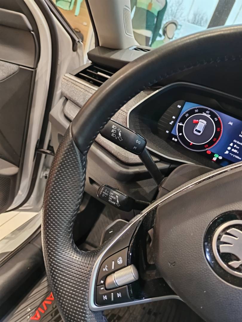 Škoda Octavia Combi Top Selection 2,0 TDI 110 KW DSG – Obrázok 22