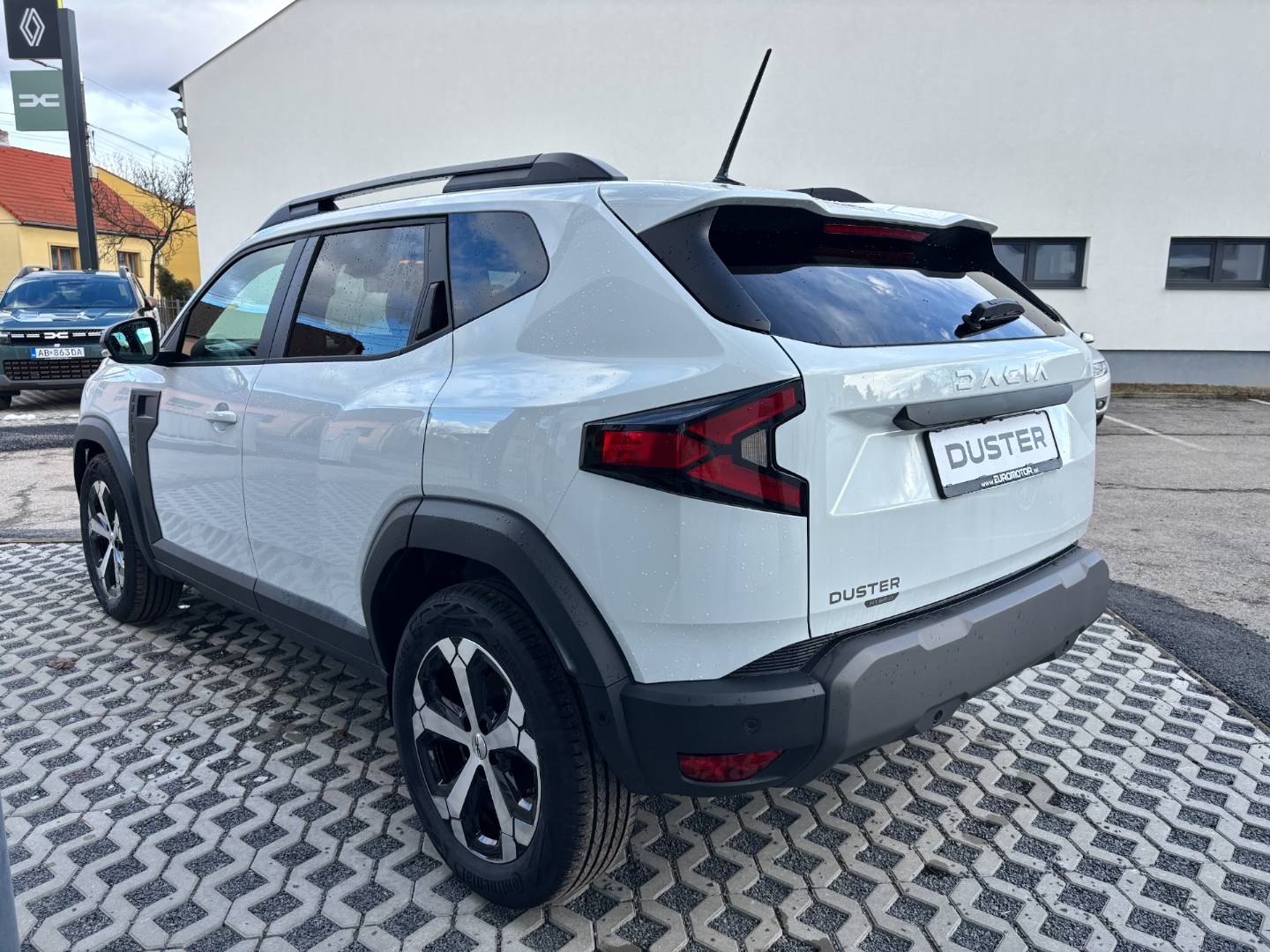 Dacia Duster Journey hybrid 140 – Obrázok 3