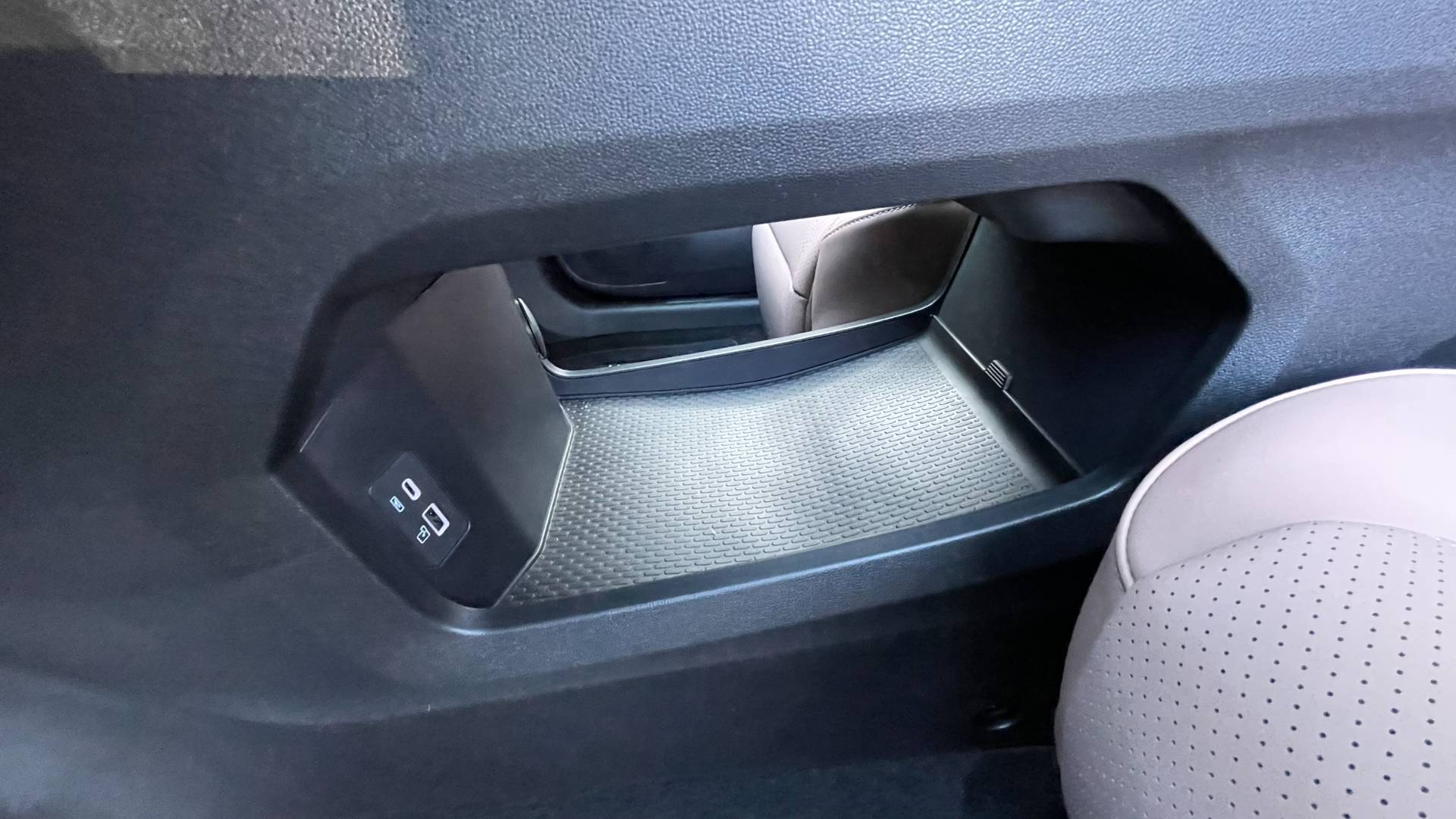 Chery Tiggo 9 1.5 T-GDI PHEV 4X4 UNIQUE – Obrázok 33