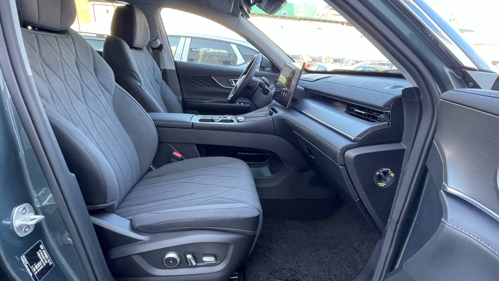Chery Tiggo 8 1.6 TGDI 147k 7-DCT UNIQUE – Obrázok 11