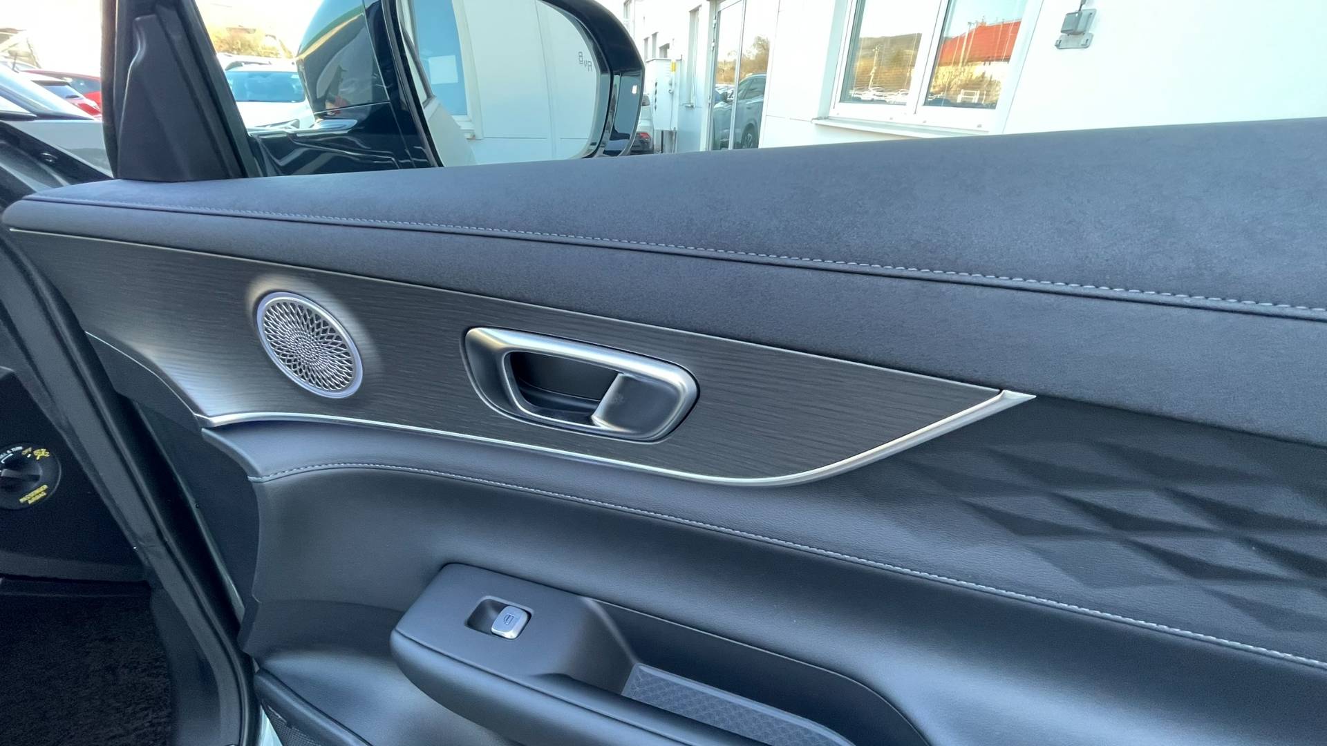 Chery Tiggo 8 1.6 TGDI 147k 7-DCT UNIQUE – Obrázok 25
