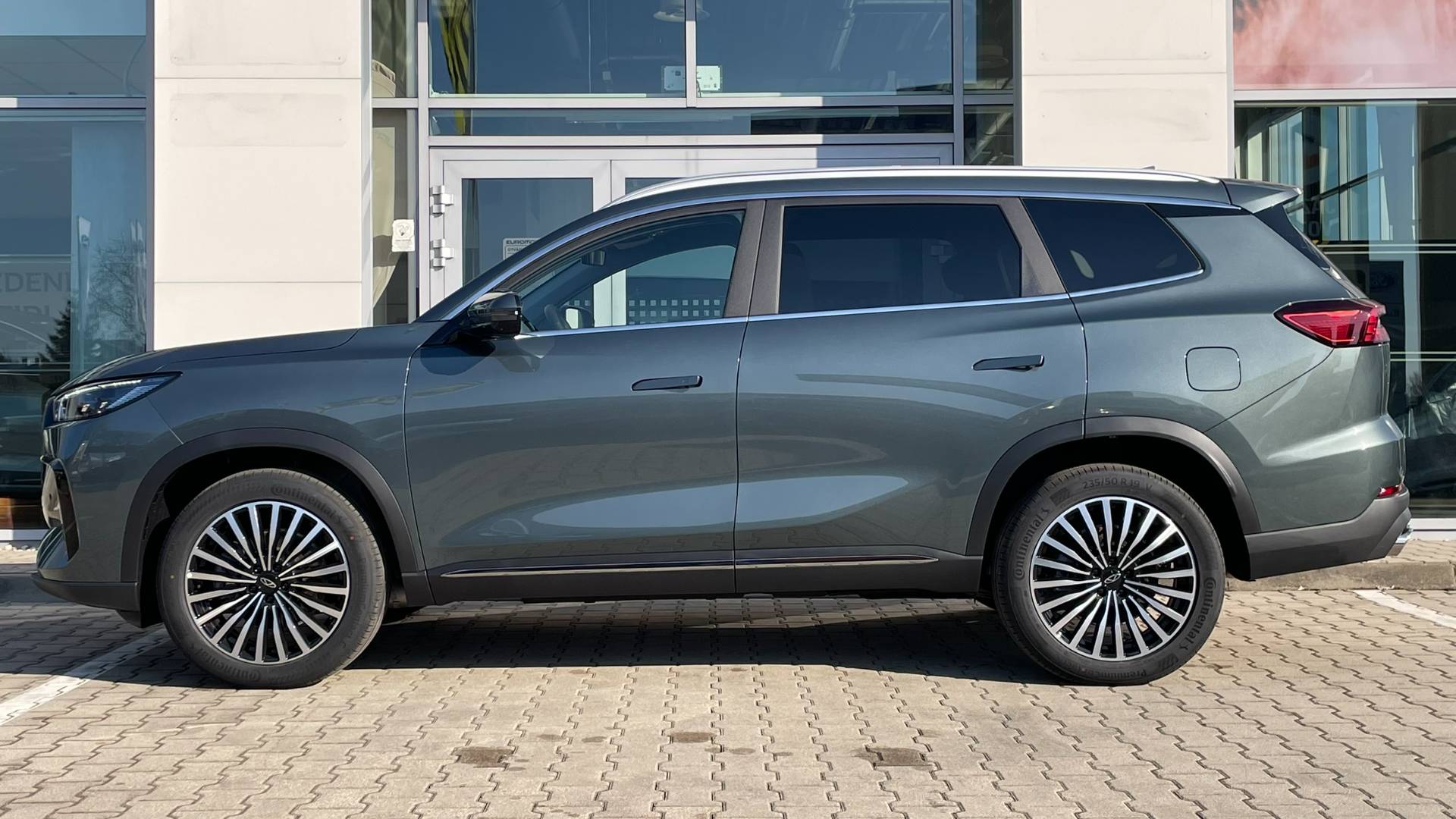 Chery Tiggo 8 1.6 TGDI 147k 7-DCT UNIQUE – Obrázok 7