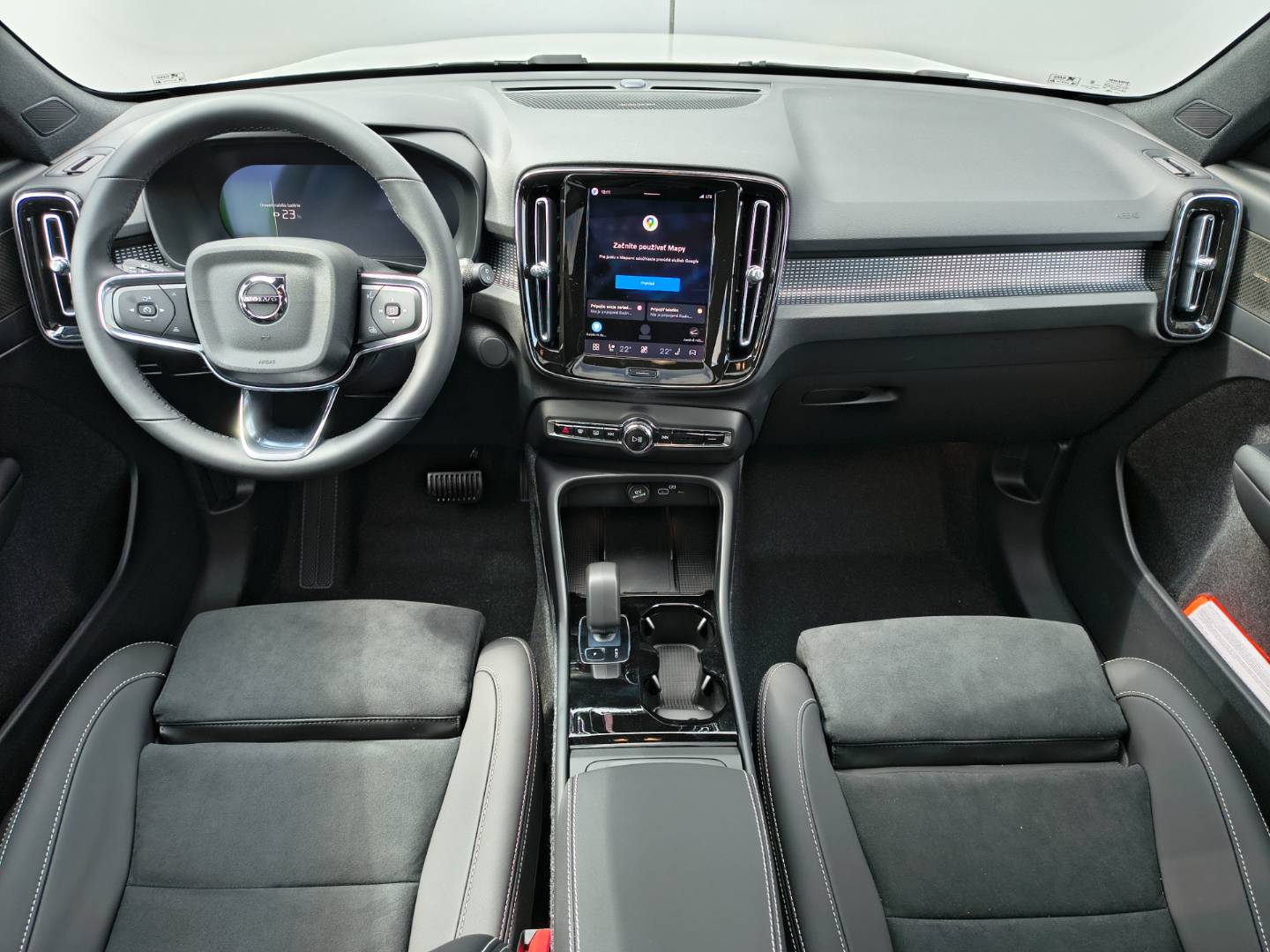 Volvo EX40 ULTRA Twin Motor AWD 4x4 – Obrázok 5
