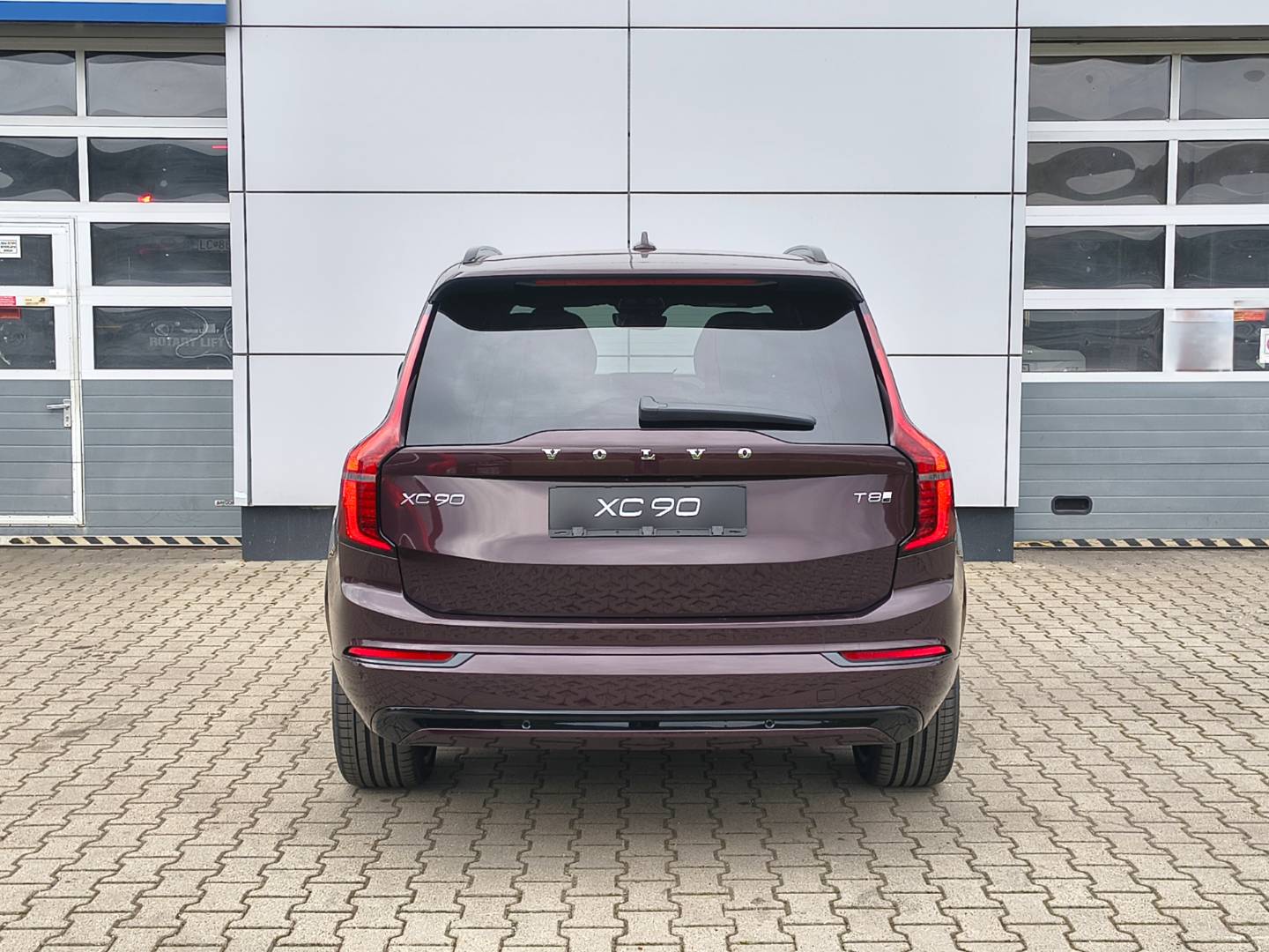 Volvo XC90 T8 Plus Dark AWD – Obrázok 4