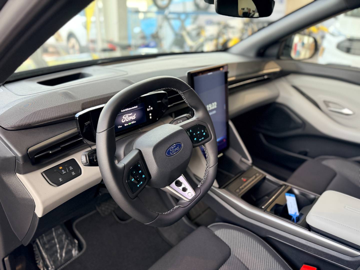 Ford Capri EV MAX (79kWh) 340k (250kW) - AWD Select – Obrázok 10