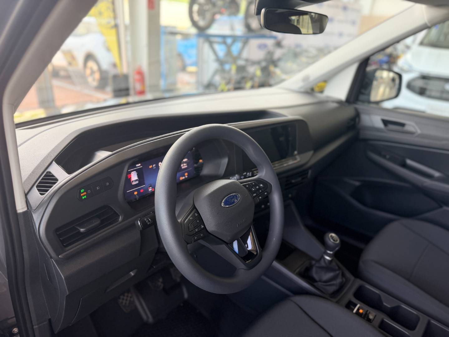 Ford Transit Connect 2.0 EcoBlue 102k M6 (75kW) - FWD FlexCab Trend – Obrázok 12