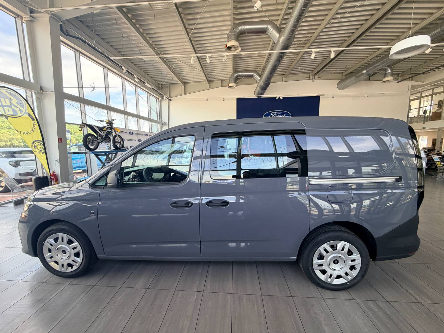 Ford Transit Connect 2.0 EcoBlue 102k M6 (75kW) - FWD FlexCab Trend – Obrázok 7