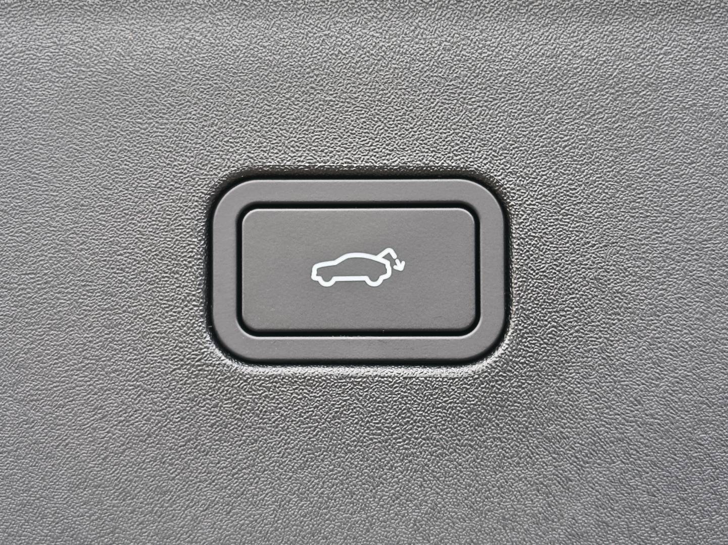 Volvo EX30 PLUS Single Motor Extended Range – Obrázok 7
