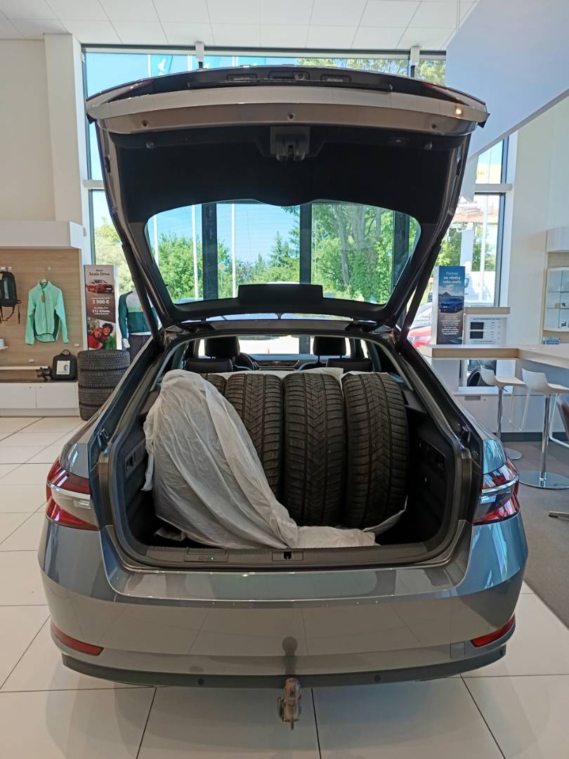 Škoda Superb 2.0 TDI SCR Final Edition 4x4 DSG – Obrázok 14