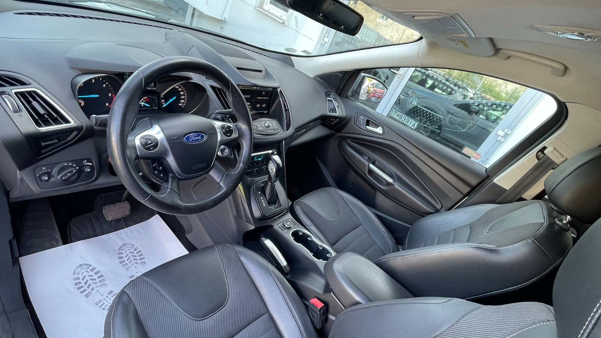 Ford Kuga 2.0 TDCi Duratorq 150k Titanium AWD A/T – Obrázok 10