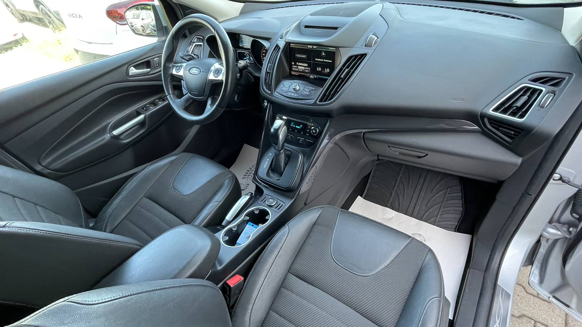 Ford Kuga 2.0 TDCi Duratorq 150k Titanium AWD A/T – Obrázok 13
