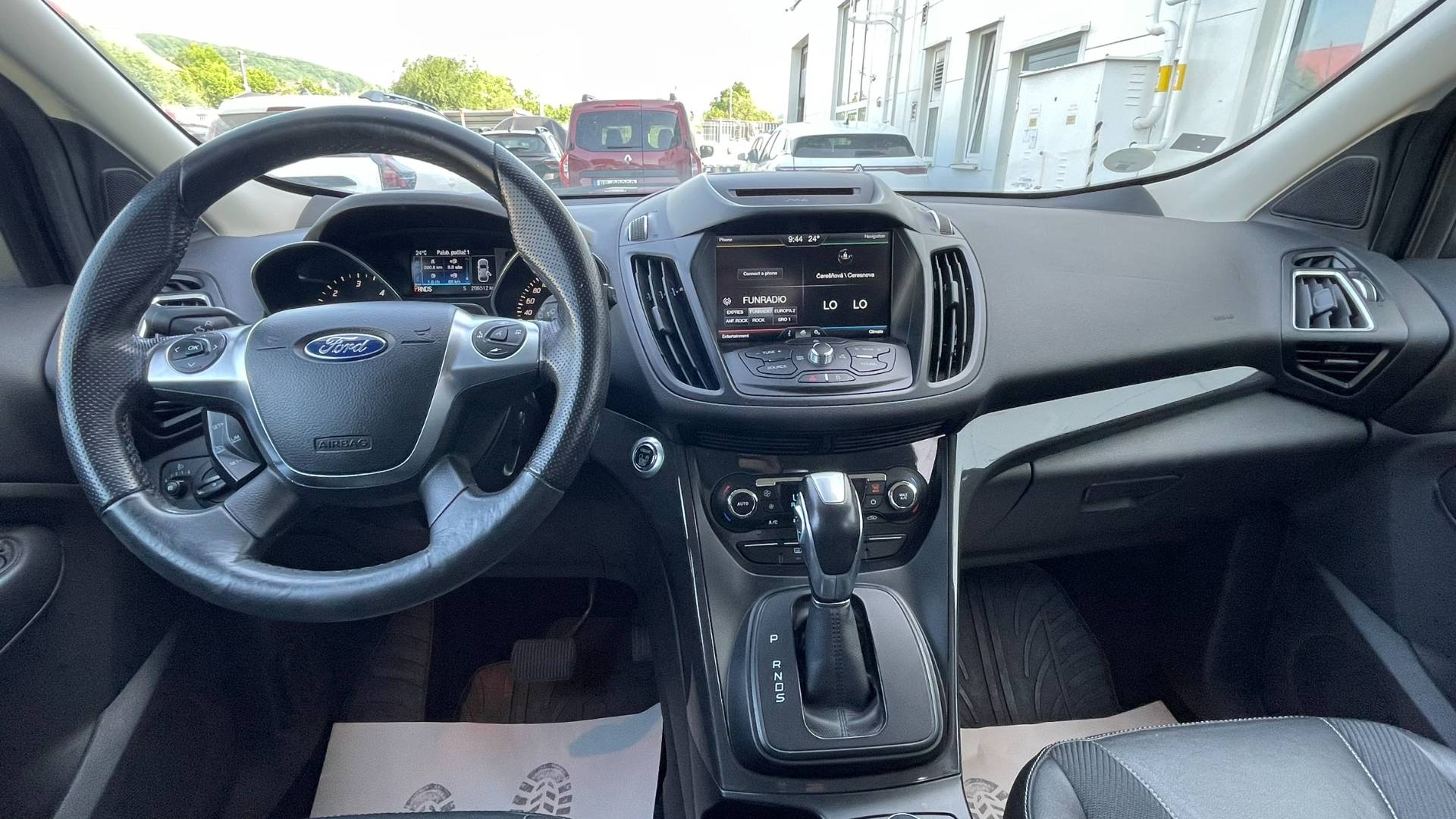 Ford Kuga 2.0 TDCi Duratorq 150k Titanium AWD A/T – Obrázok 14