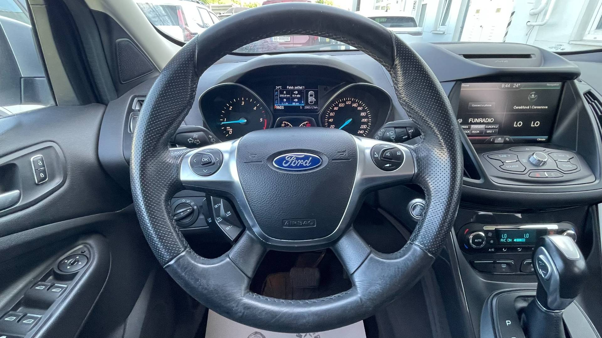 Ford Kuga 2.0 TDCi Duratorq 150k Titanium AWD A/T – Obrázok 15
