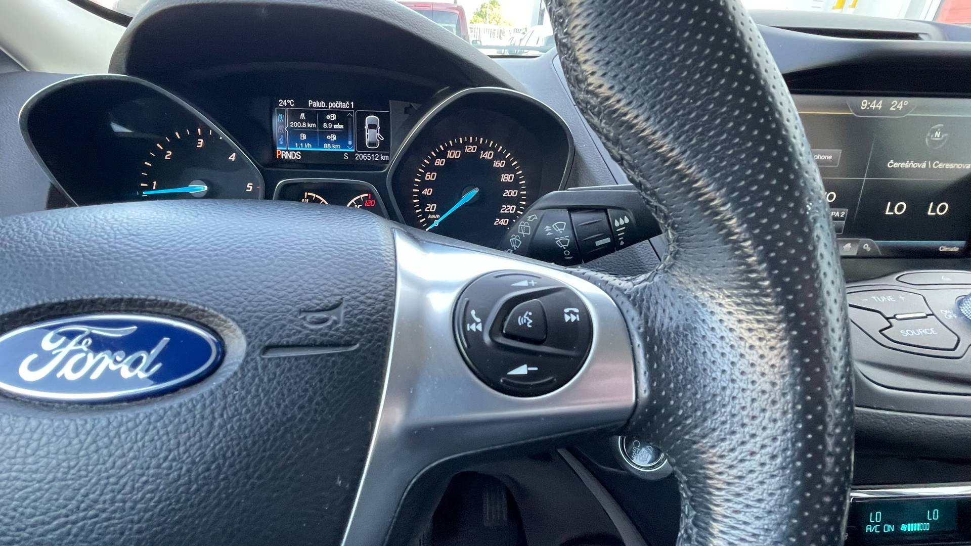 Ford Kuga 2.0 TDCi Duratorq 150k Titanium AWD A/T – Obrázok 16
