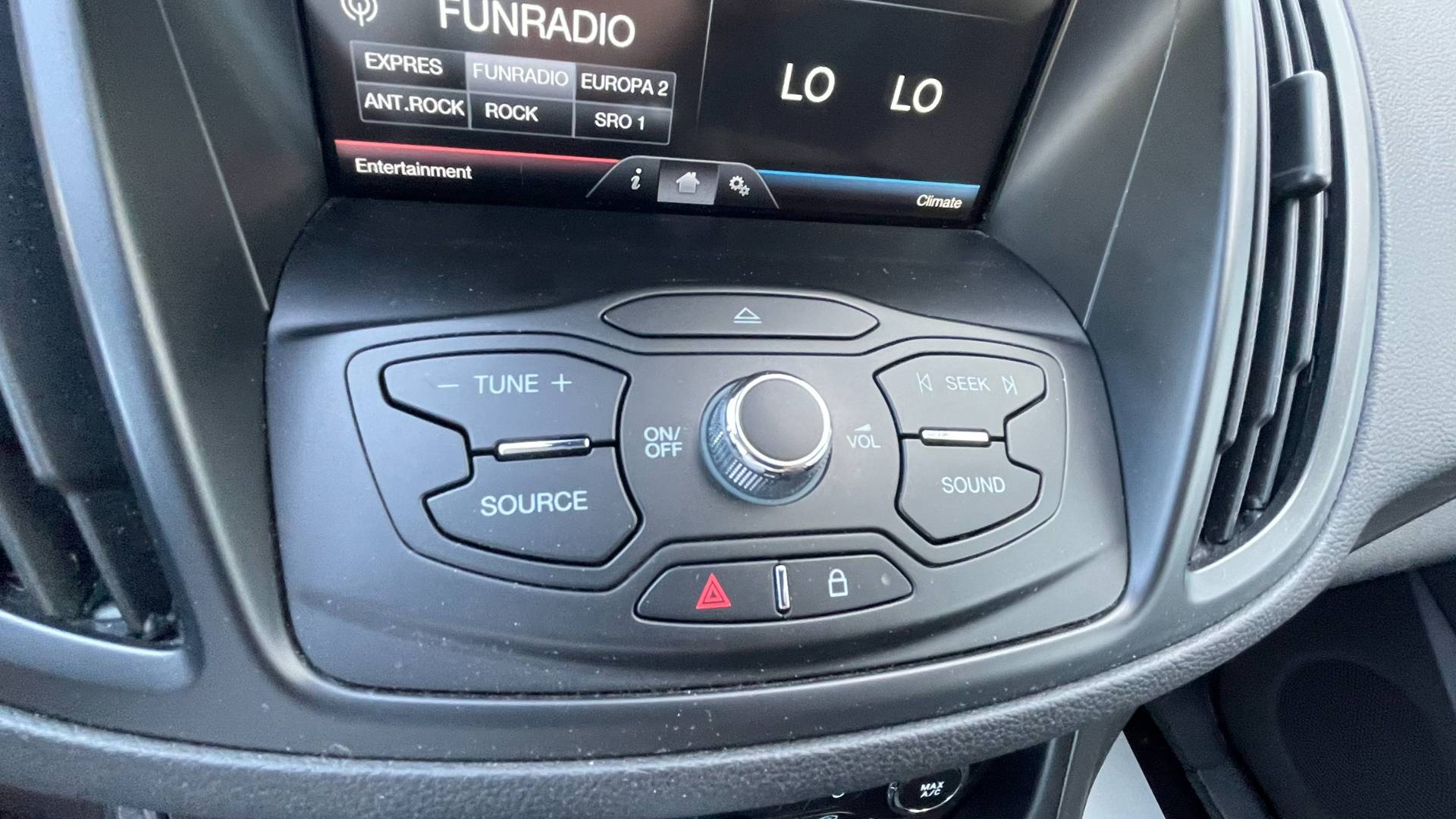 Ford Kuga 2.0 TDCi Duratorq 150k Titanium AWD A/T – Obrázok 28