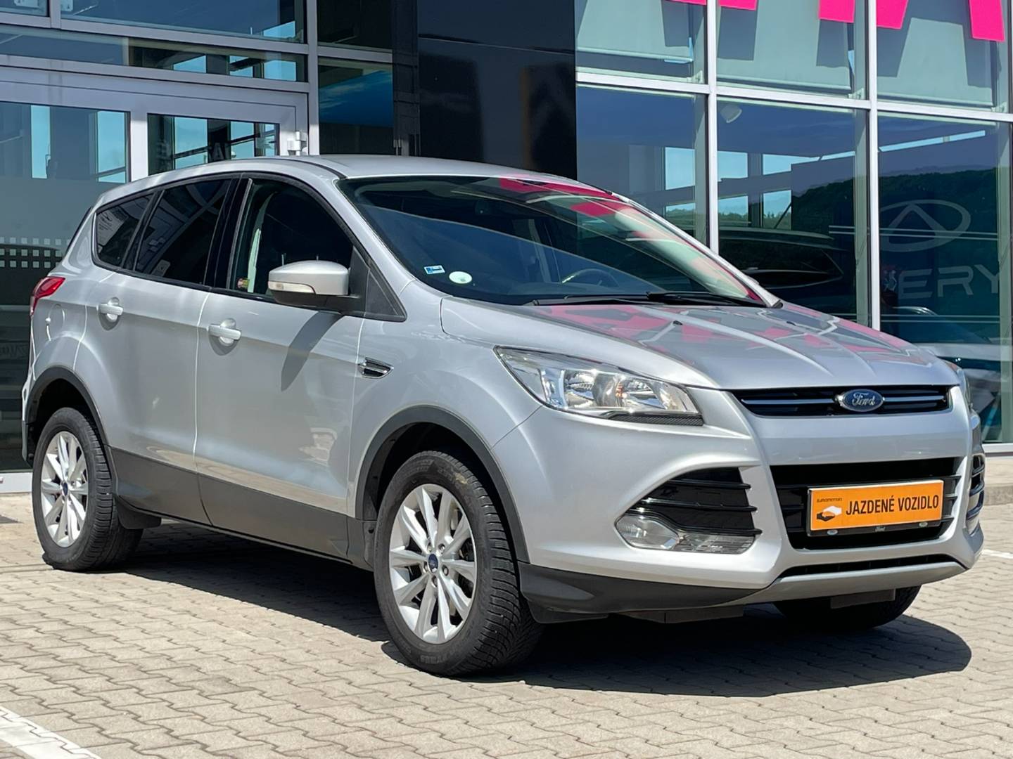 Ford Kuga 2.0 TDCi Duratorq 150k Titanium AWD A/T – Obrázok 3