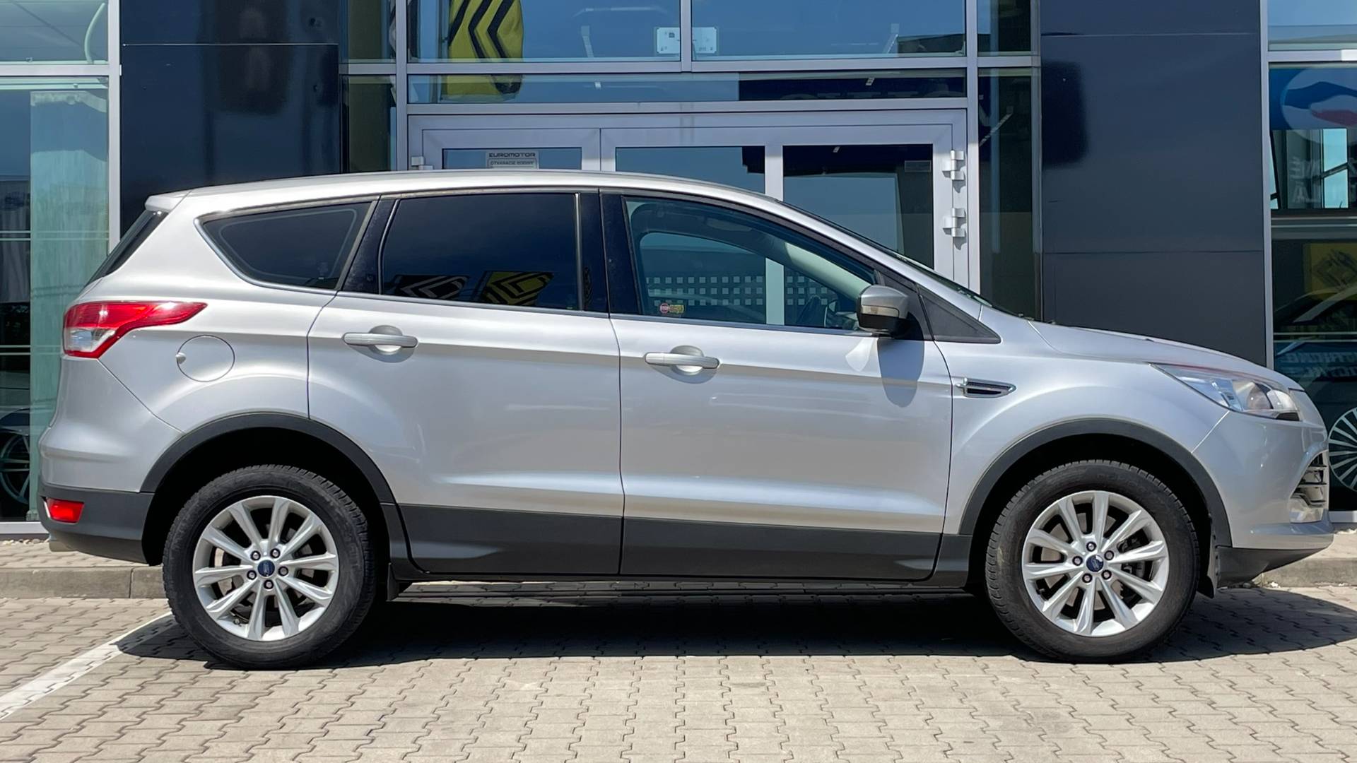 Ford Kuga 2.0 TDCi Duratorq 150k Titanium AWD A/T – Obrázok 8