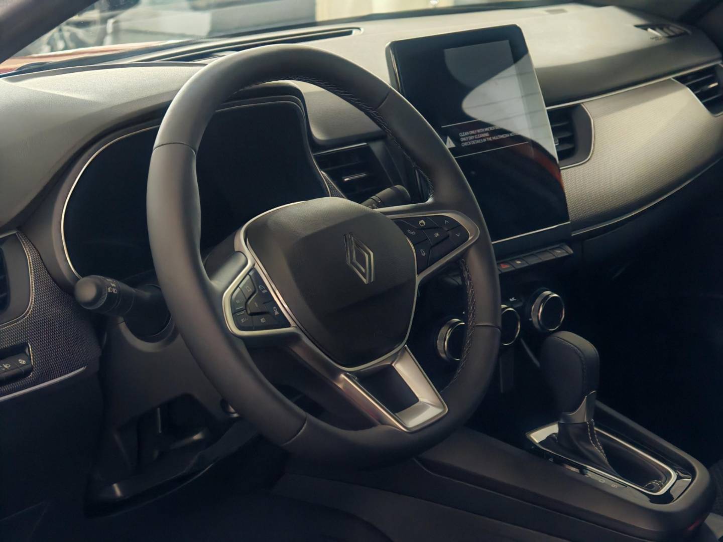 Renault Arkana techno full hybrid E-Tech 145 – Obrázok 10