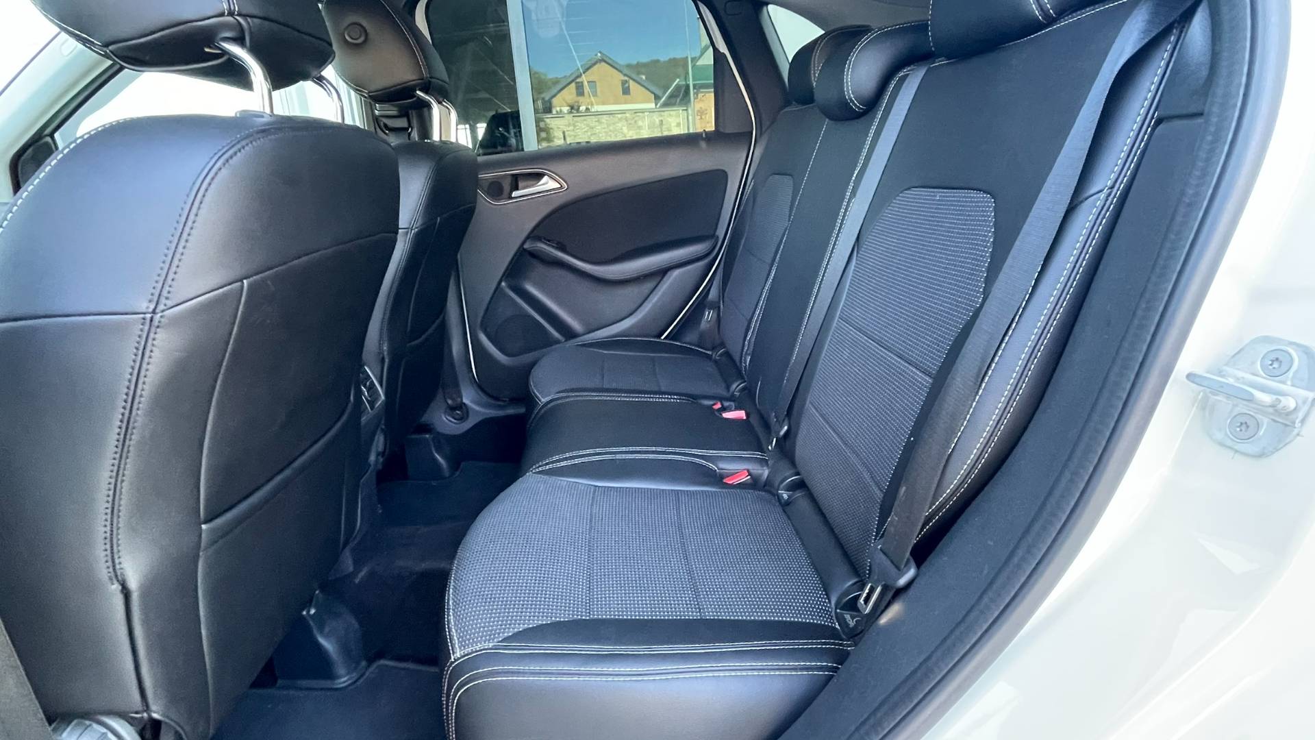 Mercedes-Benz B trieda 200 CDI AT/7, Tempomat, Navi, Kamera, nové v SR – Obrázok 15