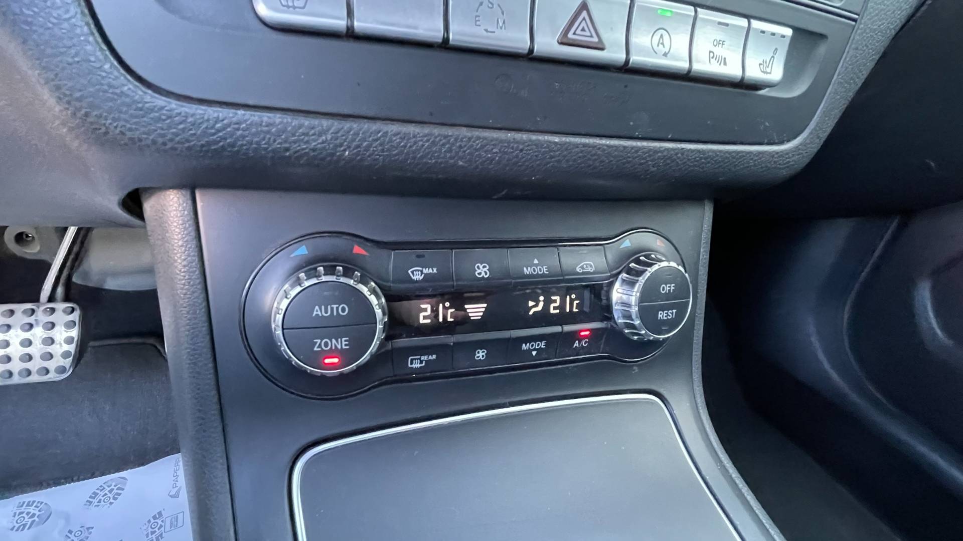 Mercedes-Benz B trieda 200 CDI AT/7, Tempomat, Navi, Kamera, nové v SR – Obrázok 23