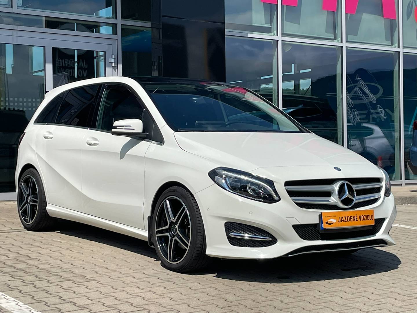 Mercedes-Benz B trieda 200 CDI AT/7, Tempomat, Navi, Kamera, nové v SR – Obrázok 3