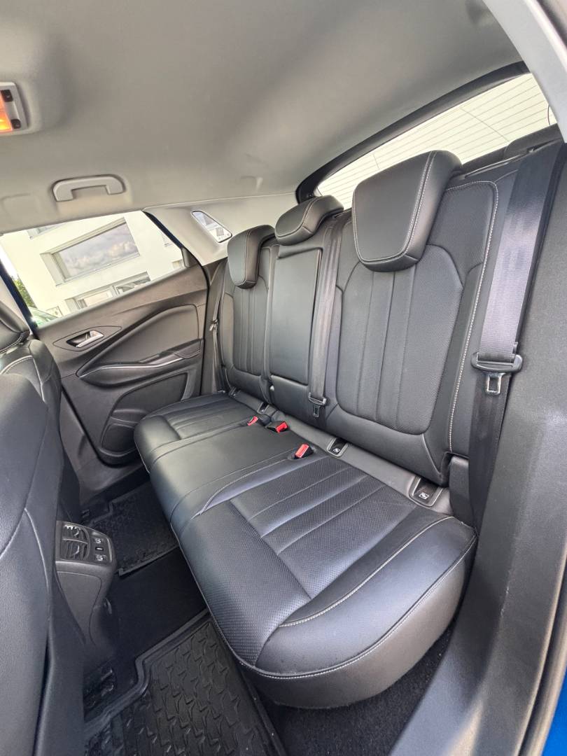 Opel Grandland X 1.2 TURBO S&S Ultimate – Obrázok 7
